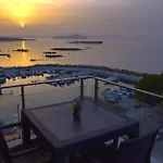 Panoramic Sea View *